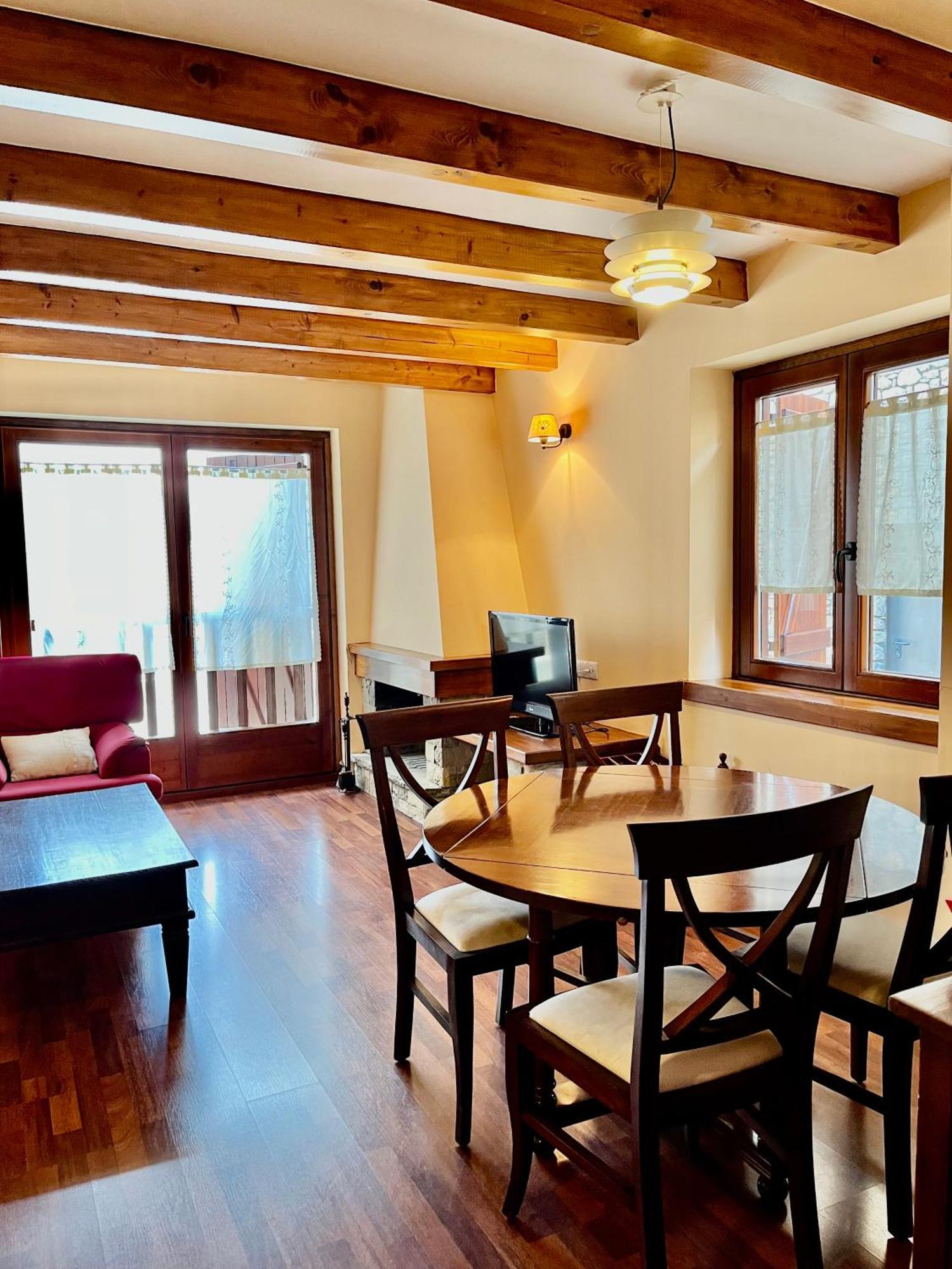 Luxury House Valencia D'Aneu Διαμέρισμα Εξωτερικό φωτογραφία