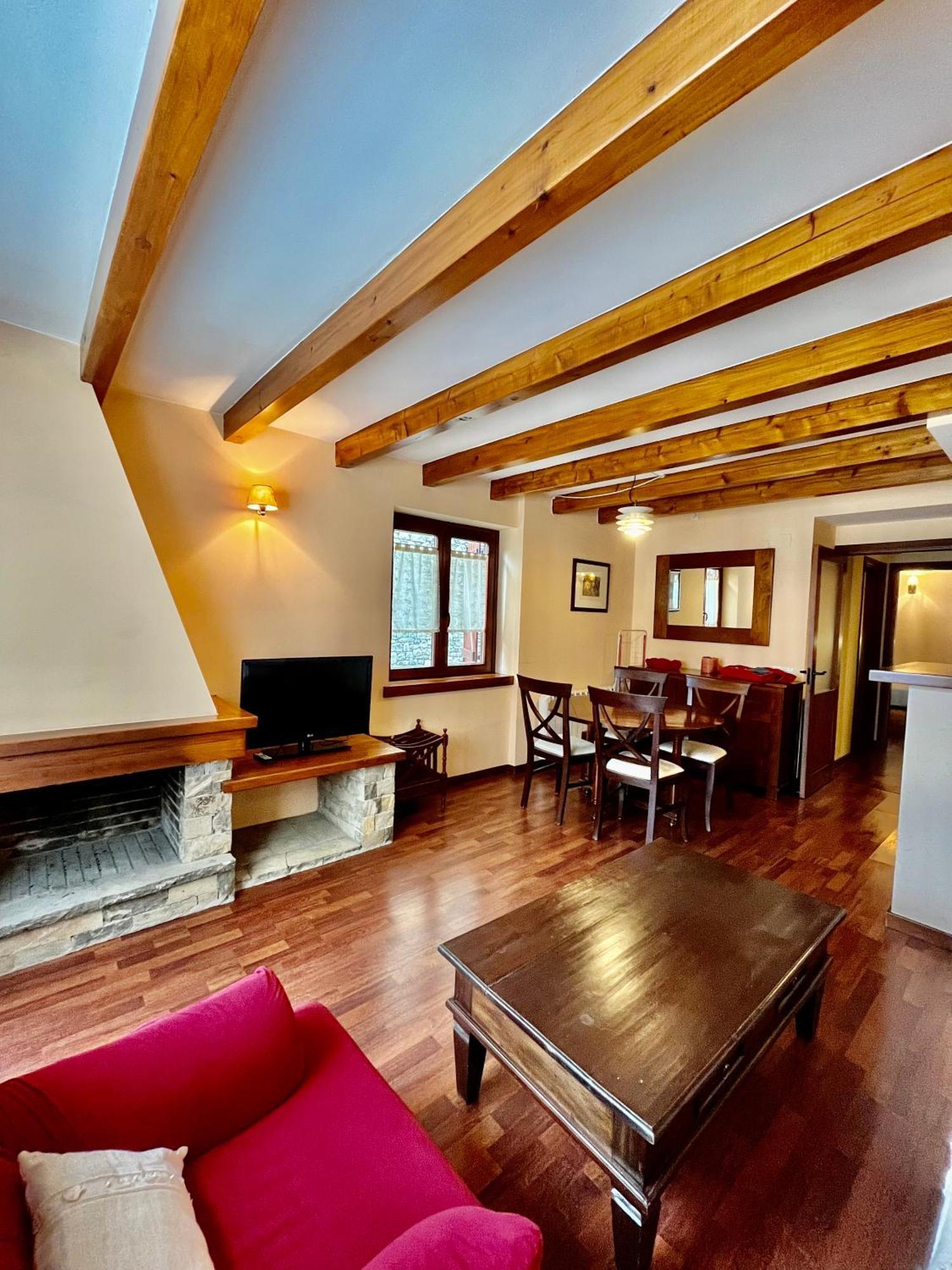 Luxury House Valencia D'Aneu Διαμέρισμα Εξωτερικό φωτογραφία