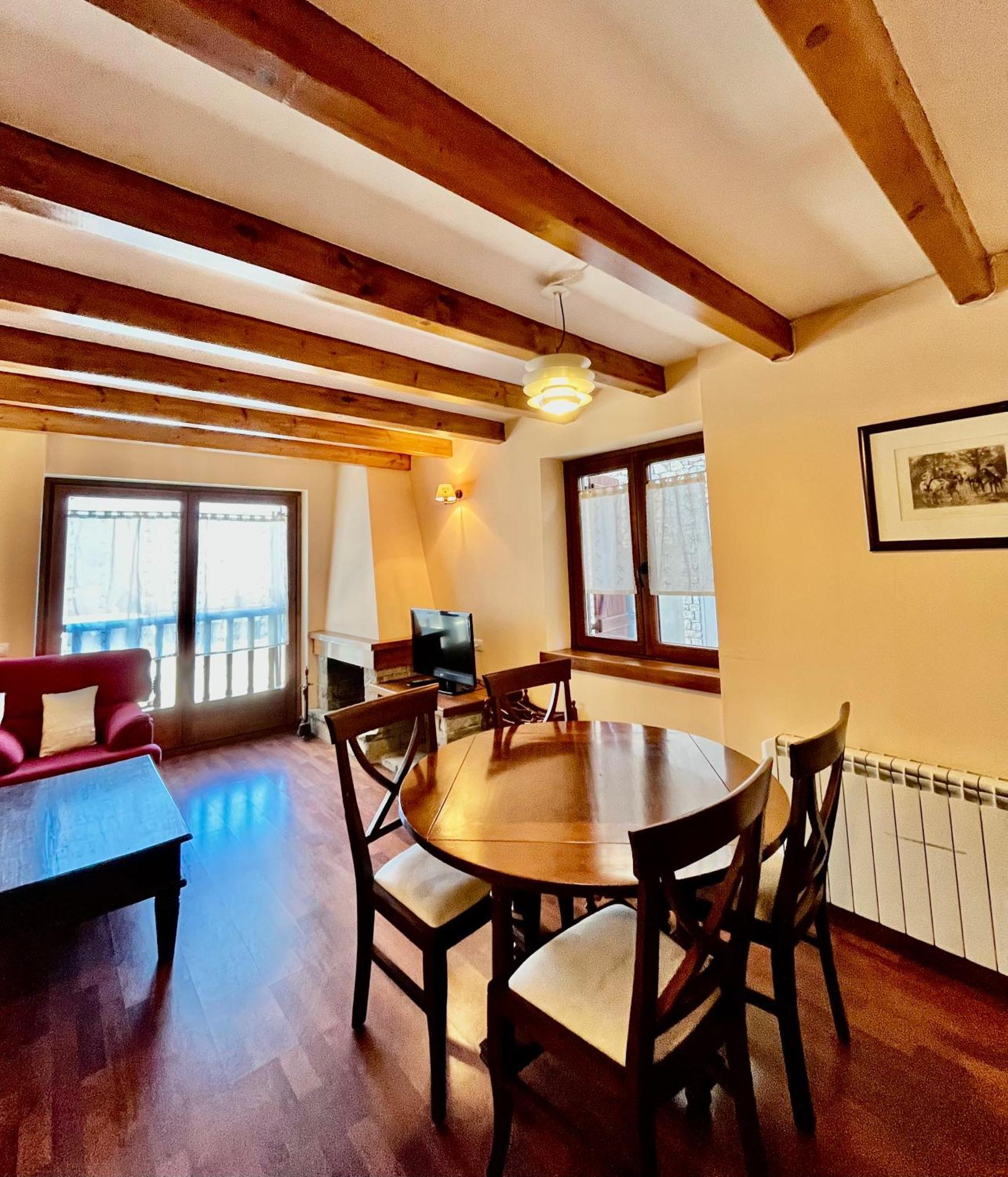 Luxury House Valencia D'Aneu Διαμέρισμα Εξωτερικό φωτογραφία