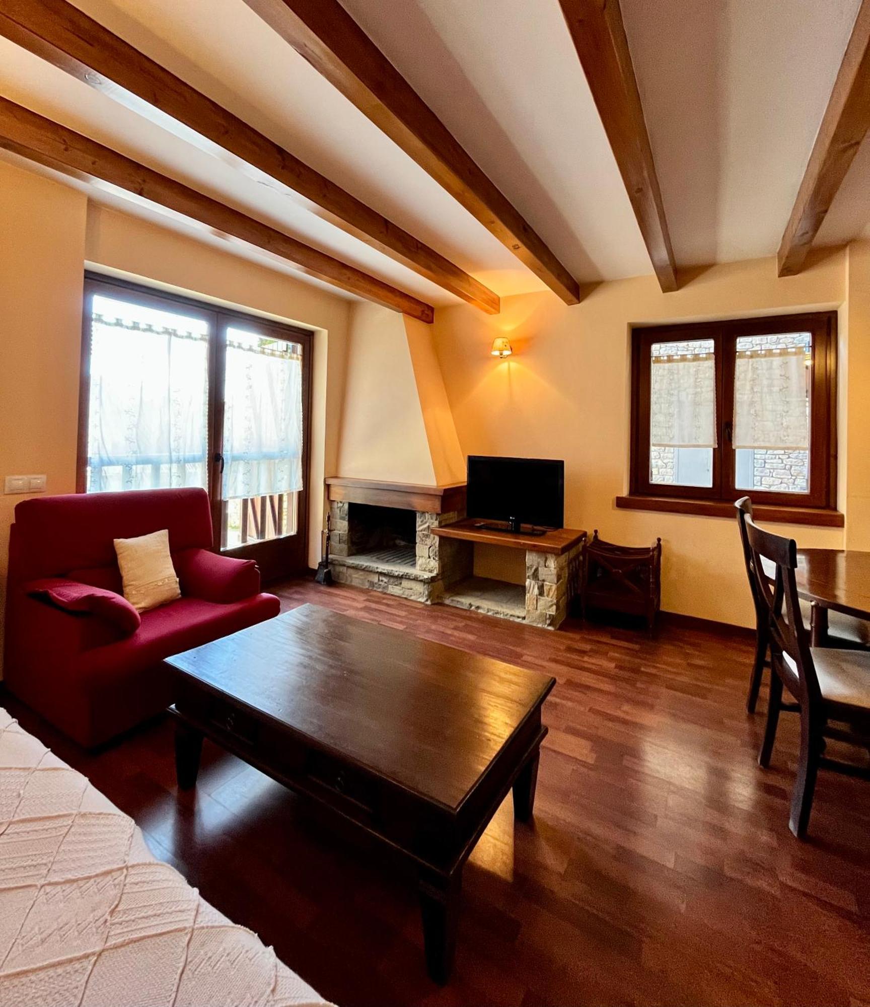 Luxury House Valencia D'Aneu Διαμέρισμα Εξωτερικό φωτογραφία